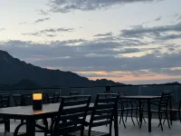 觀景台22號民宿 Hotels near Cuihua Mountain