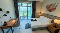 Dorsett Waterfront Subang Lake View Suite