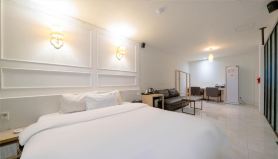 Gary Cooper Hotel