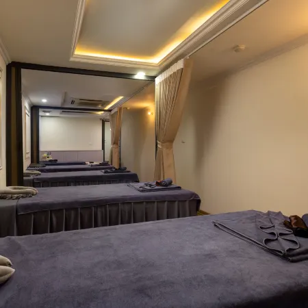 Mai Charming Hotel