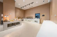 Like U Hotel (Dalian Gaoxin Wanda Plaza)