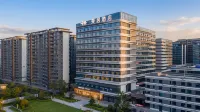 Mercure Yibin West Railway Station Hotels in Yibin