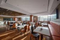 Kuytun Yuejiang Hotel (Youhao Fashion Shopping Center) - พร้อมอาหารเช้า