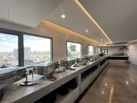 LEE Hotel Lat Phrao - breakfast
