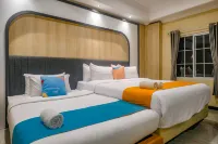 Sans Hotel City Park Medoho Semarang - parking