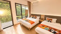 Jiutian Hidden Mountain Residence Homestay (Jiutian Xuanhe Fantasy Drift Upper Pier) - balcony