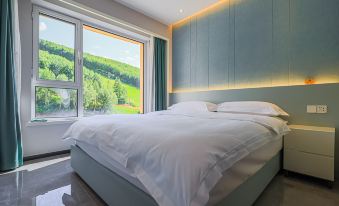 Shenglong Apartment (Wanlong Ski Resort)