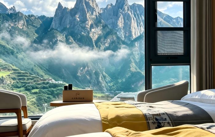 Zha Ga Na · Yunshi Yin She Holiday Hotel (Zha Ga Na Scenic Area)