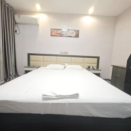 Ji+Shangjin Hotel