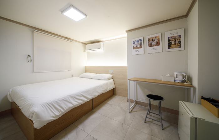 J5 Hostel