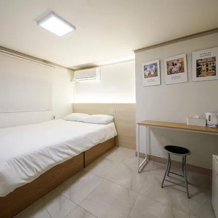 J5 Hostel