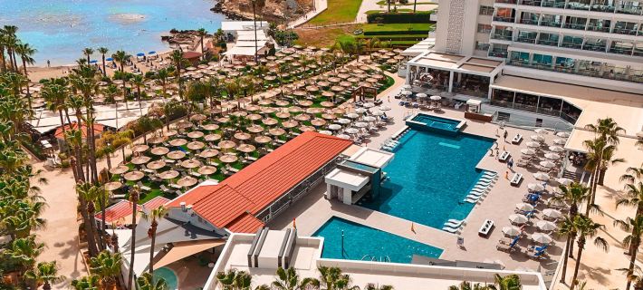 Cavo Maris Beach Hotel โรงแรมในโพรทาราส