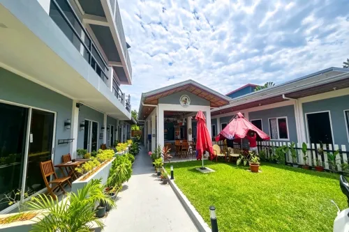 The Village Panglao - Hostels