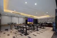 South Bay International Hotel - parking