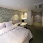 Gray Hotel Yongin - 2-Star