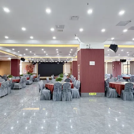Shibing Green Island Hotel