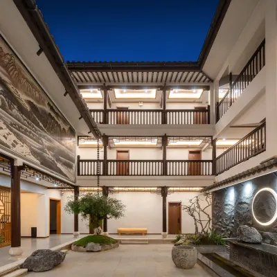 THE YI XANADU HOTEL Hotels near Bimo Culture Square