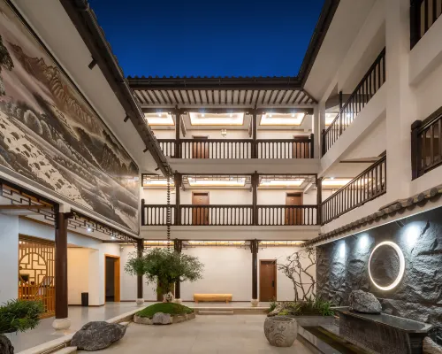 THE YI XANADU HOTEL فنادق في تشوسيونغ