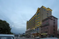 Tianxi Meiyi Hotel (Zhaoping Guijiang Branch)