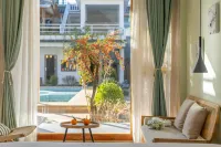 Watch the mountains with you·Designer 180° view of the snow-capped mountains - balcony