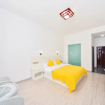 Lanping Fuxiang Light Luxury Hotel