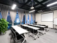 Dongguan She Hotel THEYOUNG (Vanke Center) Hotel dekat Gunung Lotus
