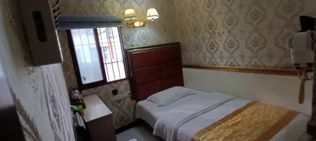 Hejiang Boyun Hotel Отели в г. Хэцзиян