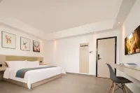 Jimeiju Design Homestay (Haikou Meilan Airport) Hotel a 