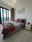 Spa, Gym, Pool, Netflix Included, Central