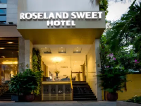Roseland Sweet Hotel Hotels near Lam Son Square