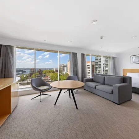 Holiday Inn SYDNEY - POTTS POINT by IHG Отели рядом с достопримечательностью «Сиднейская бухта»