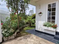 ヴィラ ティー フィールズ のホテル