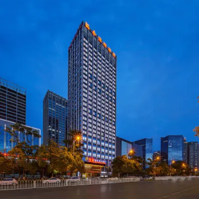 Mingchun International Holiday Hotel Отели рядом с достопримечательностью «Озеро Дяньчи»