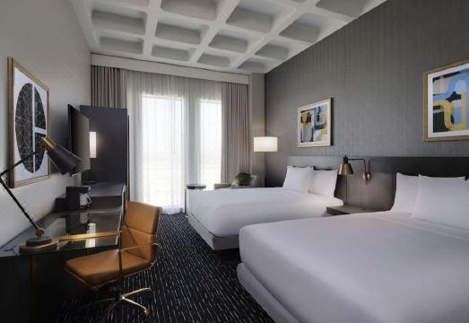 힐튼 LAX 셔틀 서비스