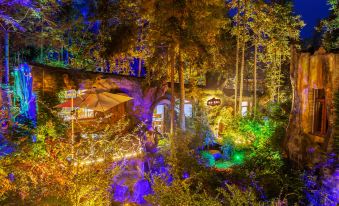 Zhangjiajie Wulingyuan Forest Youyue Art Homestay