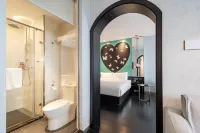 Orange Hotel (Shanghai Hongqiao Airport Cao'an Road)