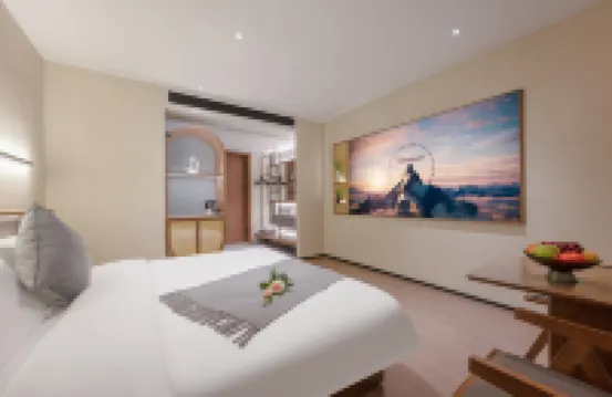 SGLL零壓智能·影院設計師酒店（路橋塑料城店）