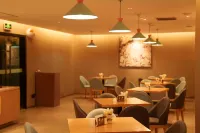 Homeinn Hotel (Mianzhu Nanjing Avenue New World Commercial Plaza) Hotels in Mianzhu