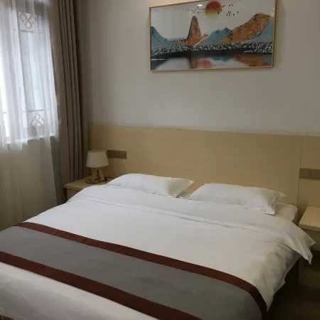 Gongcheng Yaosu Homestay (Railway Station)