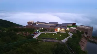Mount Fuxi  Cliff Hotel Отели рядом с достопримечательностью «Пятая гора»