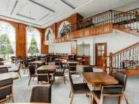 سي بريز هوتل آند فيلا Hotels near أترس بيتش