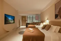 Xishuangbanna Jinghong Yunbo Juli Hotel (Gaozhuang Star Night Market)