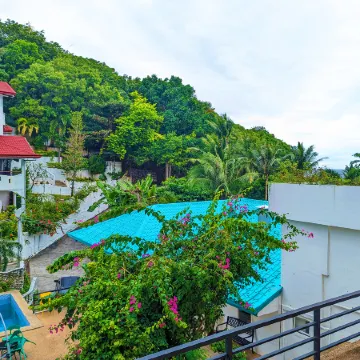 Phoenix.PG Diving Resort Отели рядом с достопримечательностью «Пляж Сабанг»