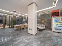 이닝 컬러풀 플라워 시티 호텔 (류싱 스트리트 관광지) 이닝 호텔