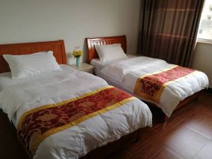 Qingyuan Fanshe Holiday Inn