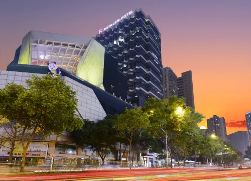 อาร์ รอยัลส์ โฮเทล เฉิงตู ชุนซี โรด ไท่กู๋ หลี่ - พร้อมอาหารเช้า