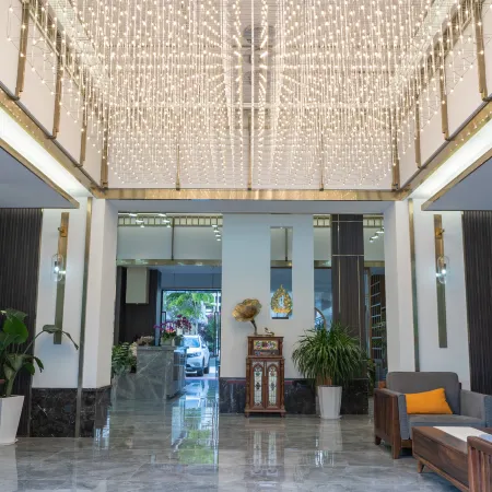 Chating Holiday Hotel