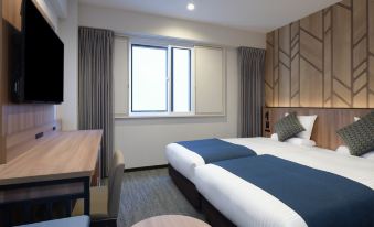 5. HOTEL MY..