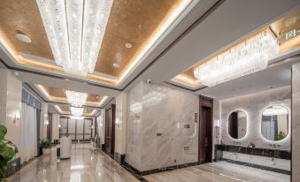 Grand Daqiao Hotel