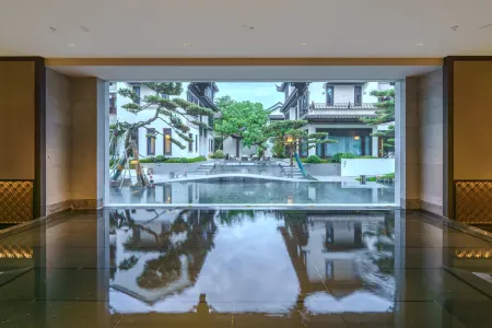 Hangzhou Yunqi Geyuan Resort Hotel Отели рядом с достопримечательностью «Reservoir of Guangming Temple»